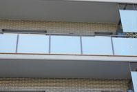 Balcón hierro y cristal